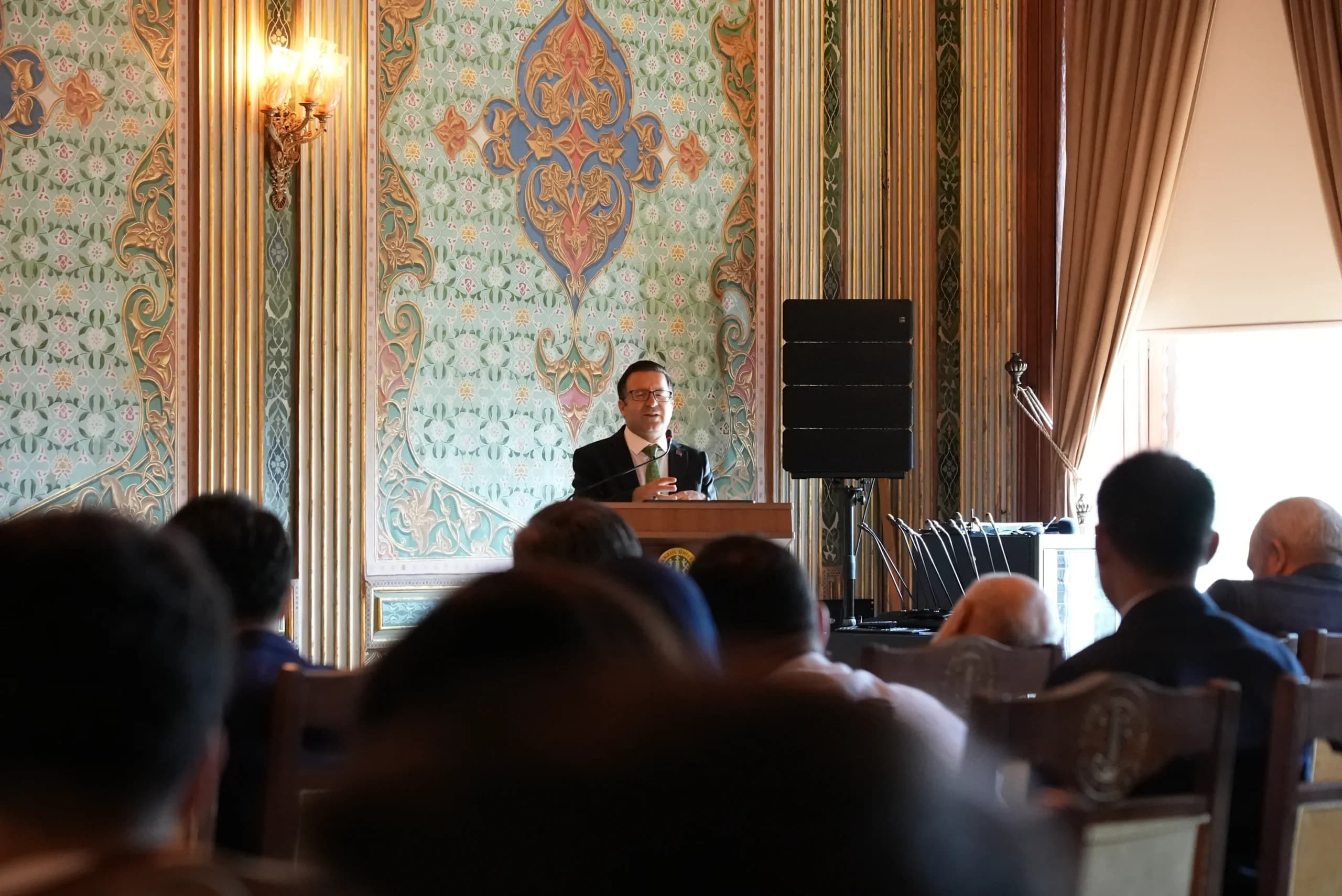 An address from the podium at the Young Economic Security Forum in Istanbul